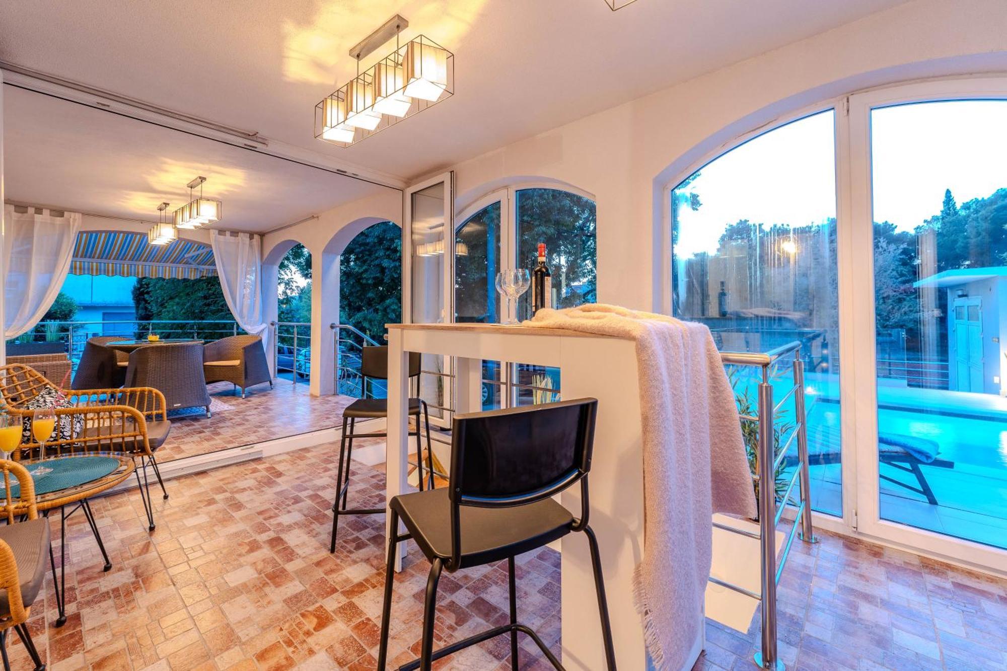 Villa B&D Zadar For The Complete Pleasure Of Vacation !Heated! Private Pool! Green Oasis In The Center Of Zadar, 100M From The Sea Exterior photo