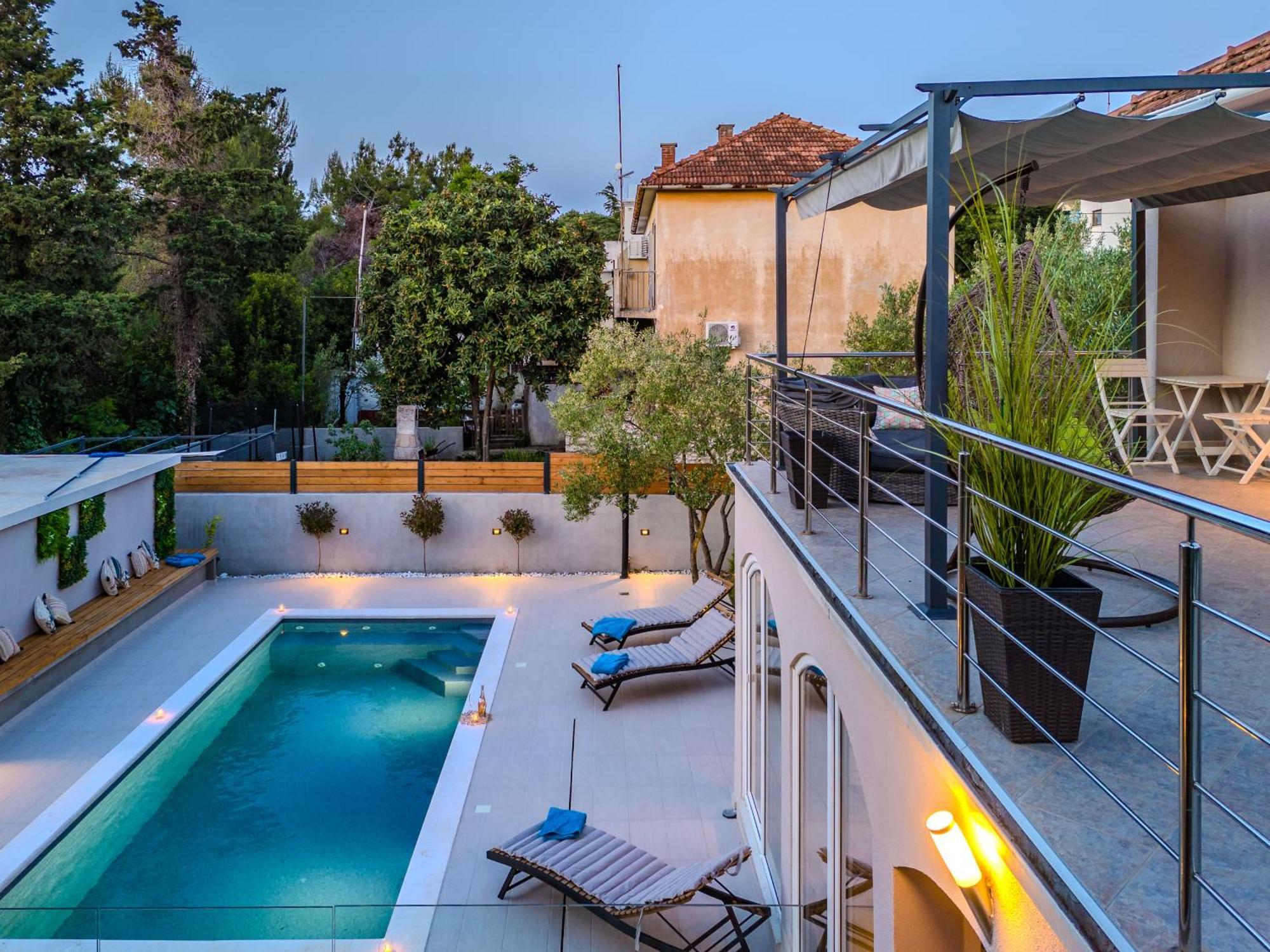Villa B&D Zadar For The Complete Pleasure Of Vacation !Heated! Private Pool! Green Oasis In The Center Of Zadar, 100M From The Sea Exterior photo